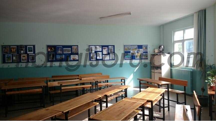 Gürlek-Nakipoğlu Anadolu Lisesi